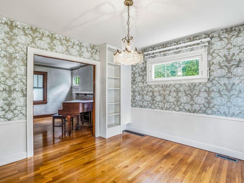 76 N Cassady Avenue , Columbus, OH 43209 Photo 13