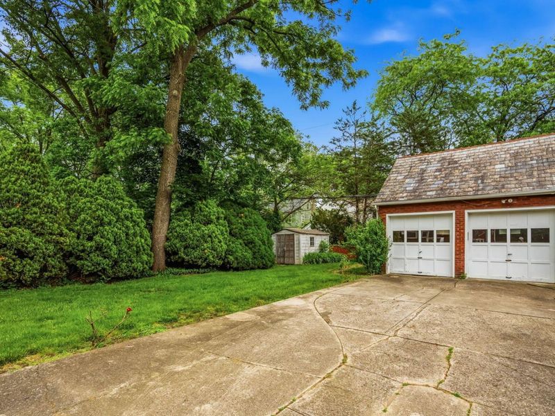 76 N Cassady Avenue , Columbus, OH 43209 Photo 5