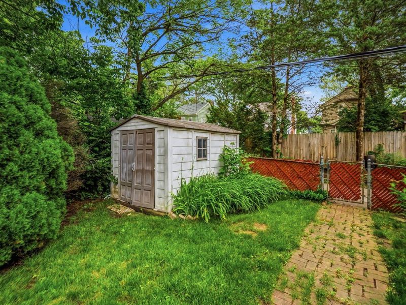76 N Cassady Avenue , Columbus, OH 43209 Photo 7