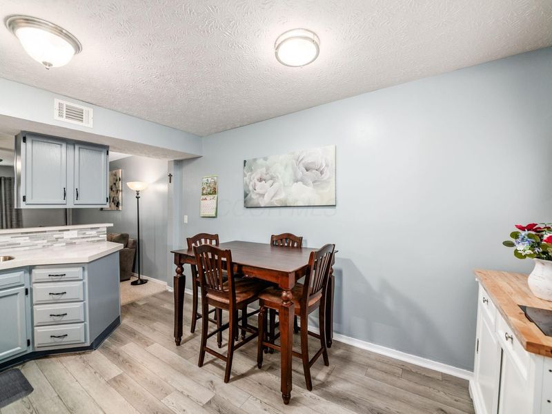 3258 Summerdale Lane, Unit 41, Columbus, OH 43221 Photo 15