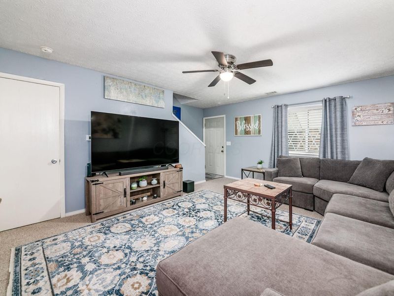3258 Summerdale Lane, Unit 41, Columbus, OH 43221 Photo 5