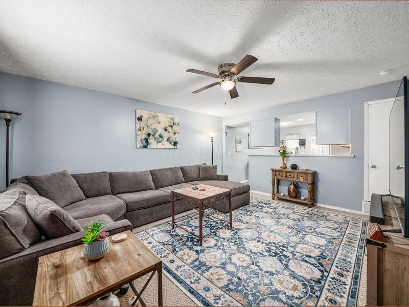 3258 Summerdale Lane, Unit 41, Columbus, OH 43221 Photo 7