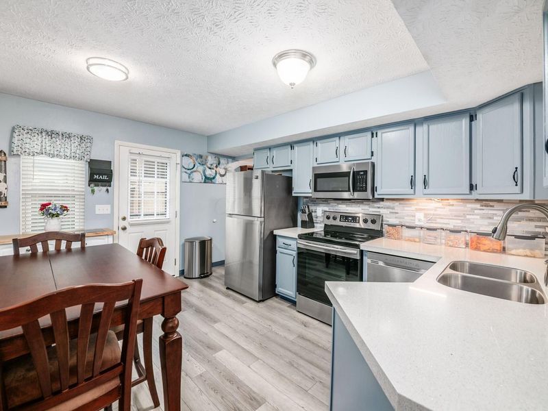 3258 Summerdale Lane, Unit 41, Columbus, OH 43221 Photo 9