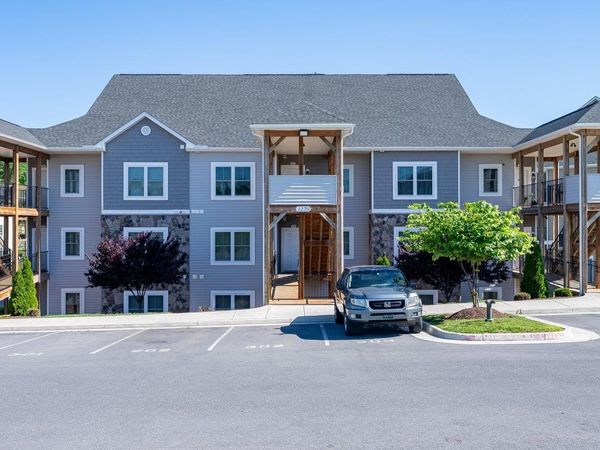 1270 CONSTITUTION CT, Unit 302, HARRISONBURG, VA 22802