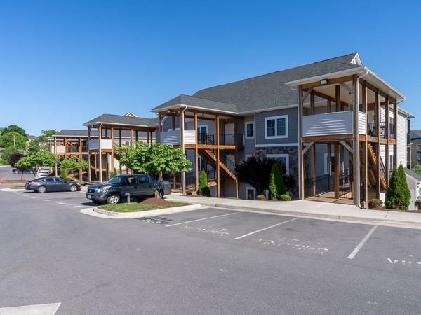 1270 CONSTITUTION CT, Unit 302, HARRISONBURG, VA 22802