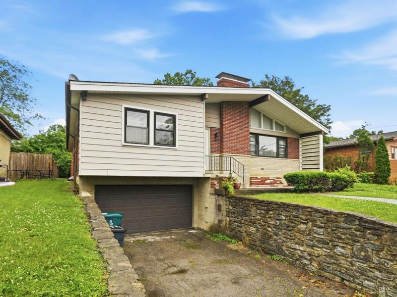 8084 Stillwell Road, Cincinnati, OH 45237 Photo 2