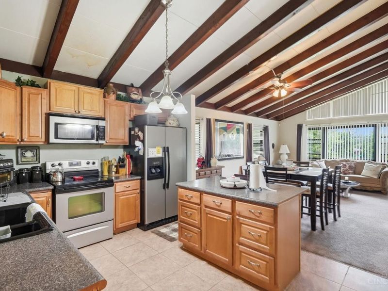 8084 Stillwell Road, Cincinnati, OH 45237 Photo 9