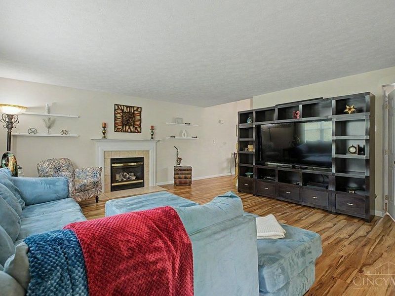 205 Sackett Drive, Monroe, OH 45050 Photo 6