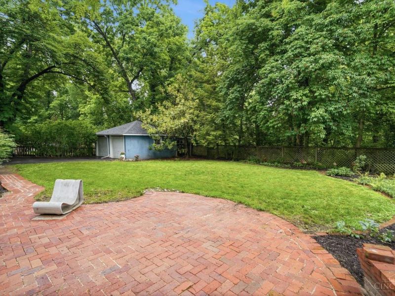 2200 East Hill Avenue, Cincinnati, OH 45208 Photo 35