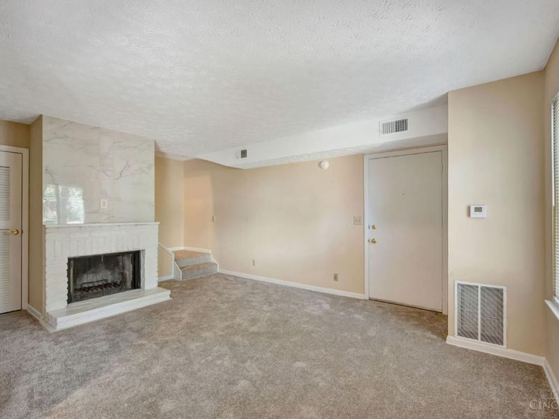 1028 E Crescentville Road, West Chester, OH 45246 Photo 20