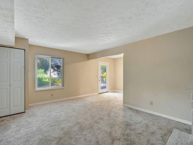 1028 E Crescentville Road, West Chester, OH 45246 Photo 21