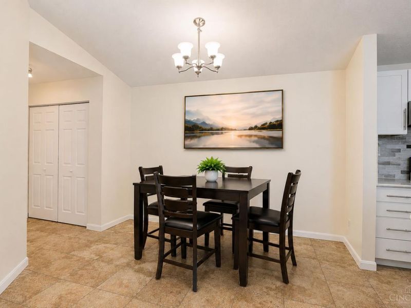 7645 Montgomery Road, Unit 10, Sycamore Township, OH 45236 Photo 7