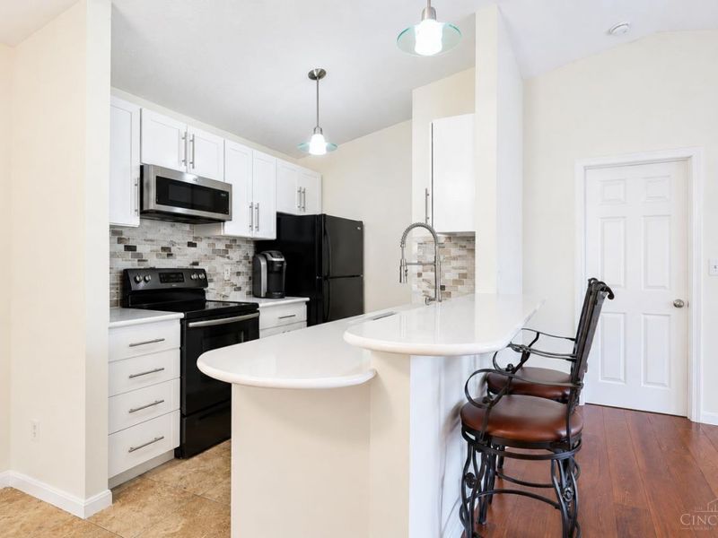 7645 Montgomery Road, Unit 10, Sycamore Township, OH 45236 Photo 9