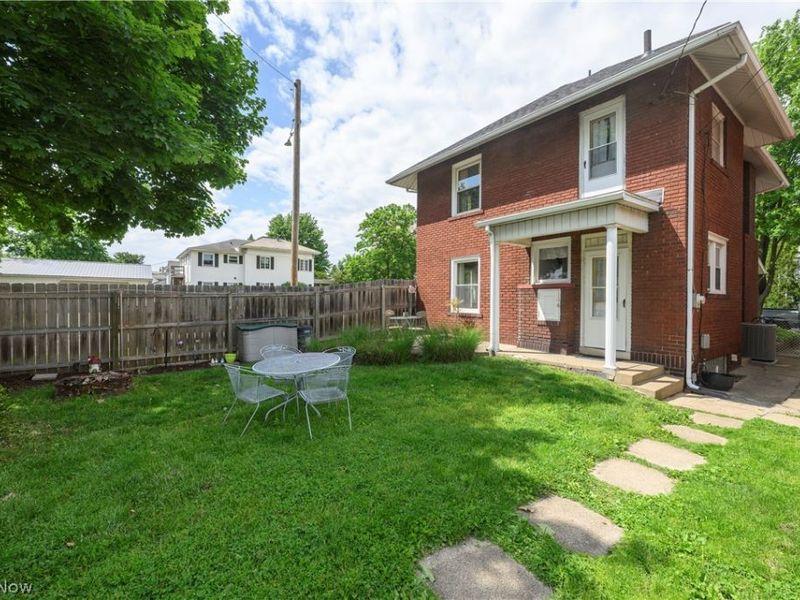 354 Fair Avenue, New Philadelphia, OH 44663 Photo 4