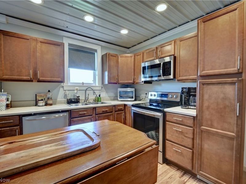 7839 Chestnut Ridge Road NW, Beach City, OH 44608 Photo 22