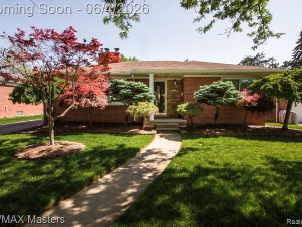 13443 Chestnut Street, Southgate, MI 48195