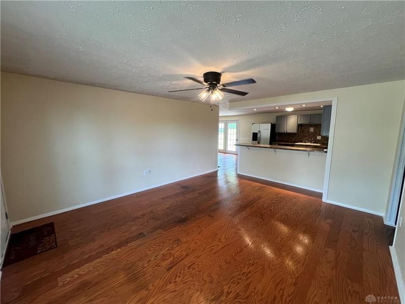 1213 Mayrose Drive, West Carrollton, OH 45449 Photo 8