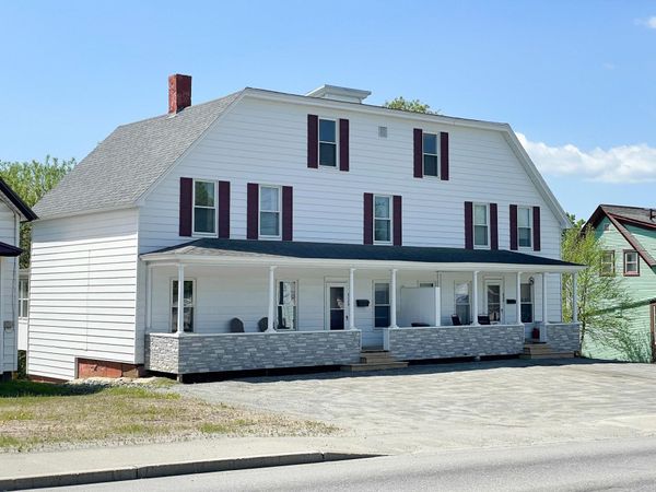 608 East Main Street, Newport City, VT 05855