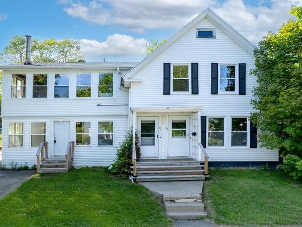 95 7th Street , Bangor, ME 04401