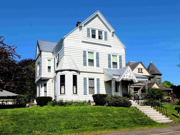 12 Lincoln Street , Rockland, ME 04841