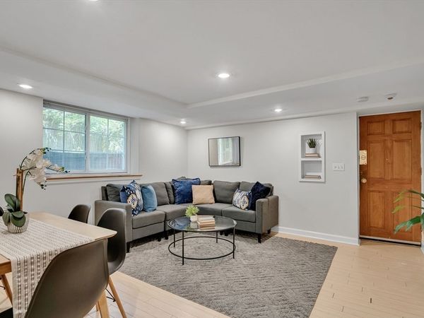 10 Shepard St, Unit 2, Cambridge, MA 02138