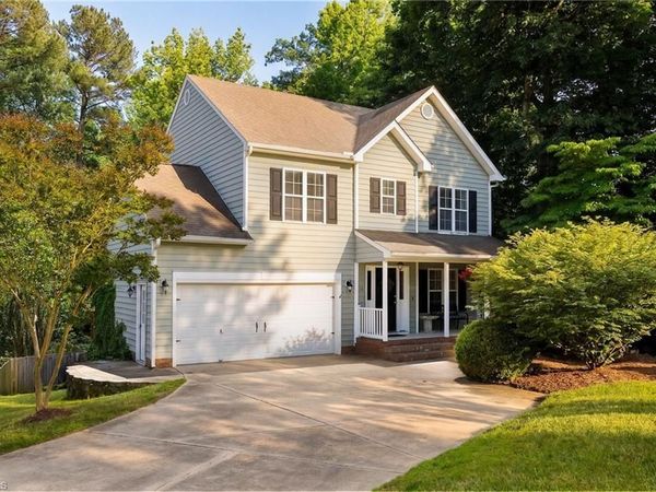 16 Country Walk Lane , Greensboro, NC 27407