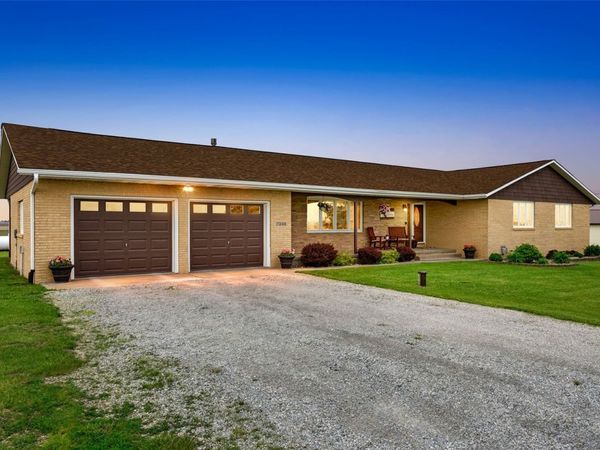 7249 Benton Linn Road , Cedar Rapids, IA 52404