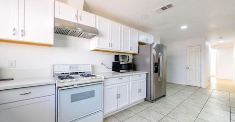 114 Decathlon Cir, Sacramento, CA 95823 Photo