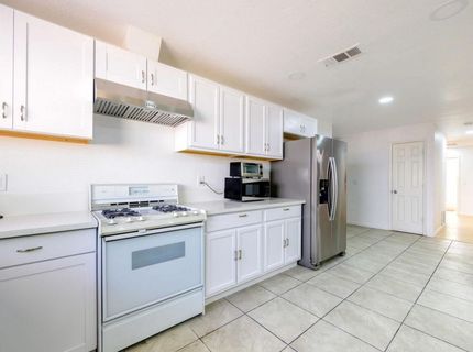 114 Decathlon Cir, Sacramento, CA 95823 Photo