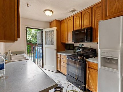 6836 Burdett Way, Sacramento, CA 95823 Photo