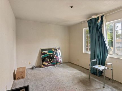 6836 Burdett Way, Sacramento, CA 95823 Photo