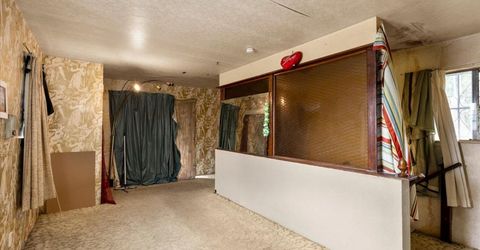 6836 Burdett Way, Sacramento, CA 95823 Photo