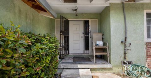 6836 Burdett Way, Sacramento, CA 95823 Photo