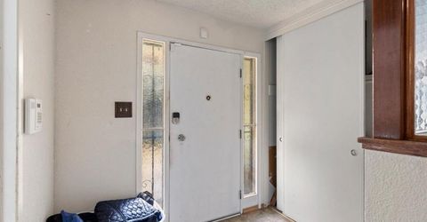 6836 Burdett Way, Sacramento, CA 95823 Photo