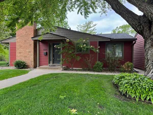 5808 France Avenue S, Edina, MN 55410