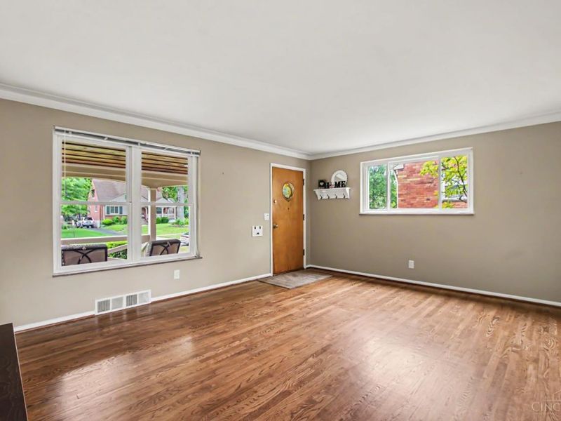 6721 Greenfield Drive, Springfield Twp., OH 45224 Photo 6