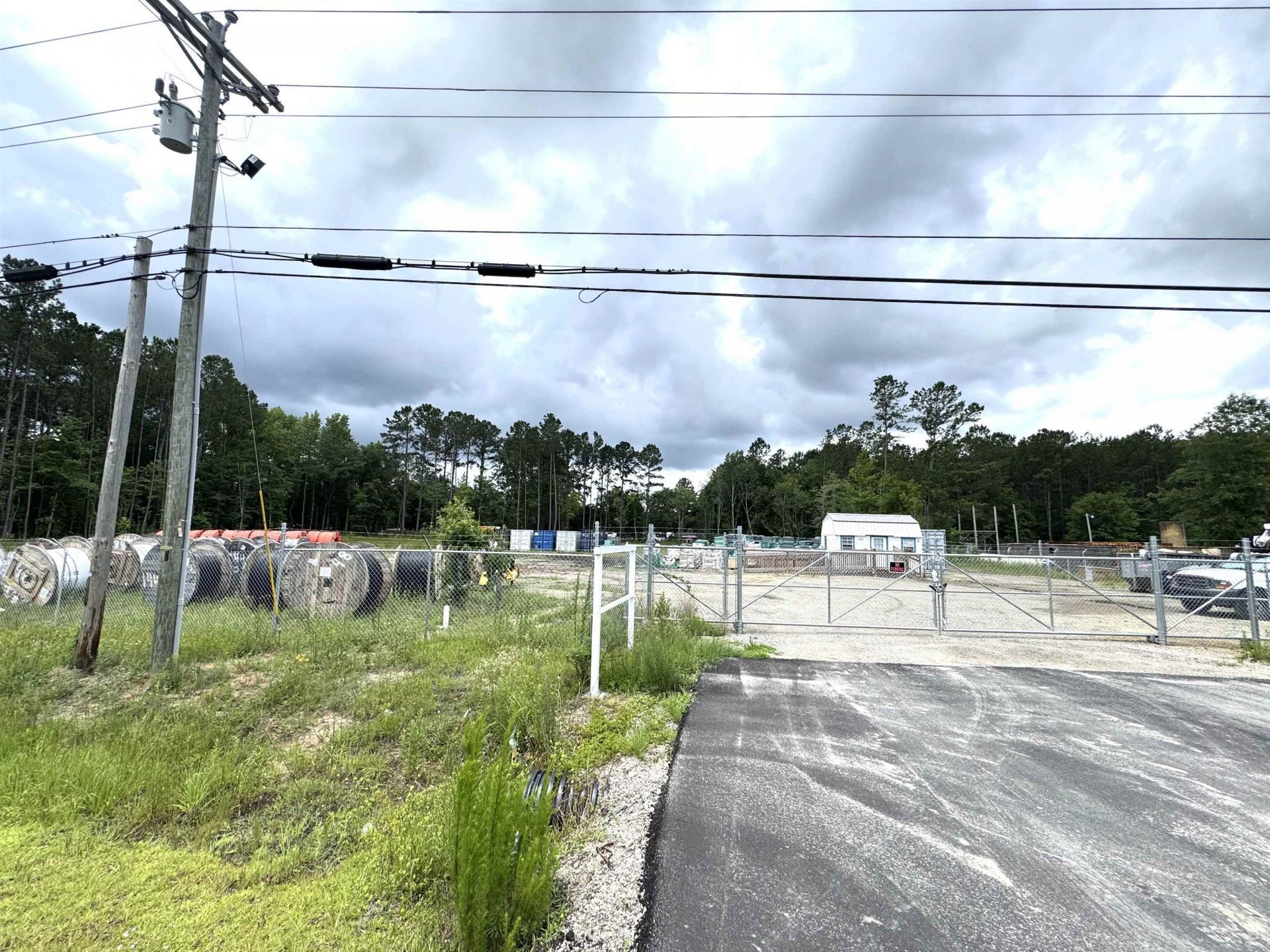 221 Georgetown Hwy.  Photo 4