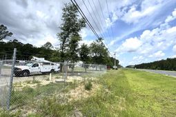 221 Georgetown Hwy.  photo 4