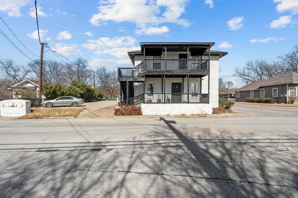 1029 E Hickory Street , Denton, TX 76205 Main Photo