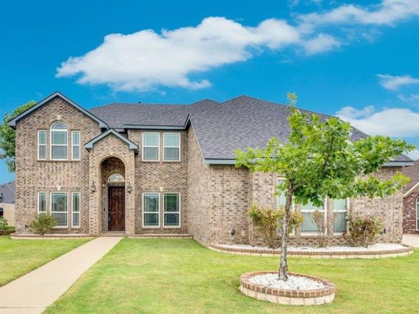 1611 Montelena Avenue, Kennedale, TX 76060