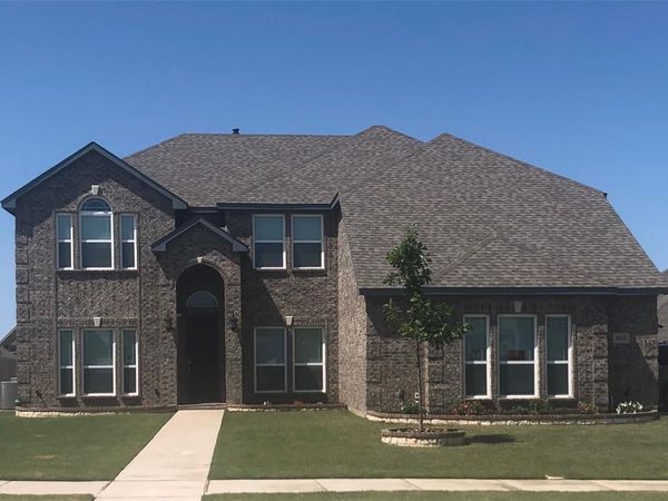 1611 Montelena Avenue , Kennedale, TX 76060