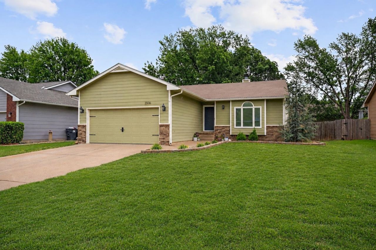2506 N Amarado St, Wichita, KS 67205 Main Photo