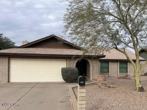 5220 W BEVERLY Lane, Glendale, AZ 85306