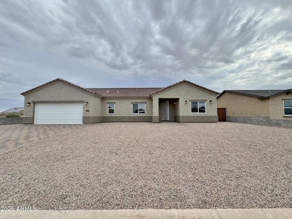 10066 W SUNBIRD Drive, Arizona City, AZ 85123