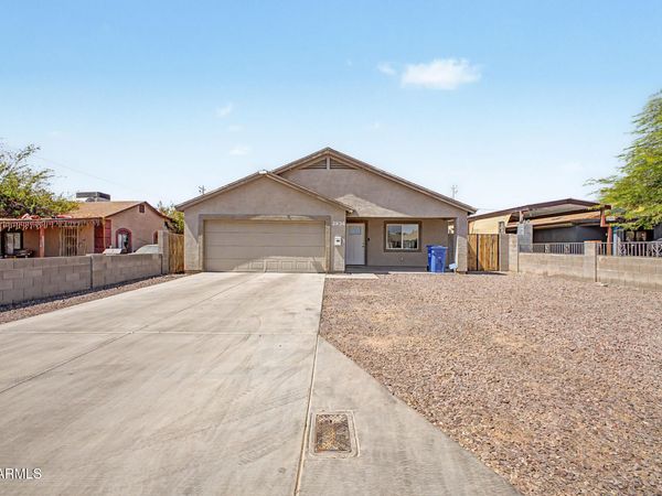 2834 W Fillmore Street, Phoenix, AZ 85009