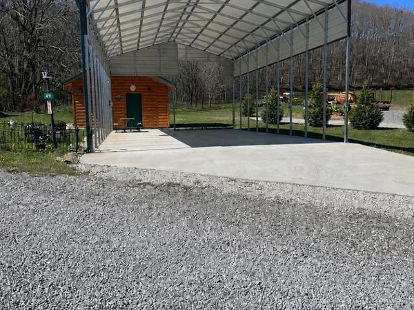 415 Hyde Town Road, Robbinsville, NC 28734