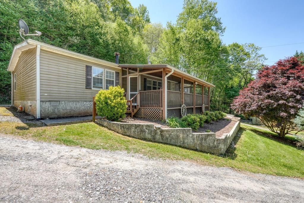 830 Canyon Road , Marble, NC 28905 Main Photo