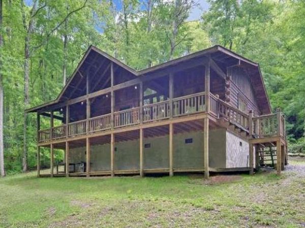 192 Nantahala Dam Road, Nantahala, NC 28781