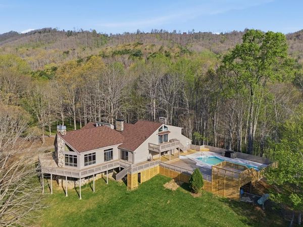 853 Caler Road, Brasstown, NC 28902