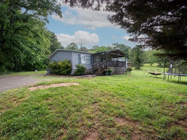 434 Creamery Road, Brasstown, NC 28902